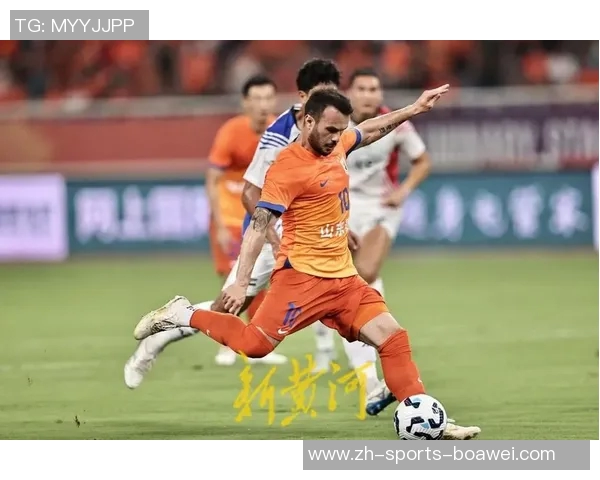 瓦科制造点球机会却被赵博扑出泰山与浙江依然战成平局