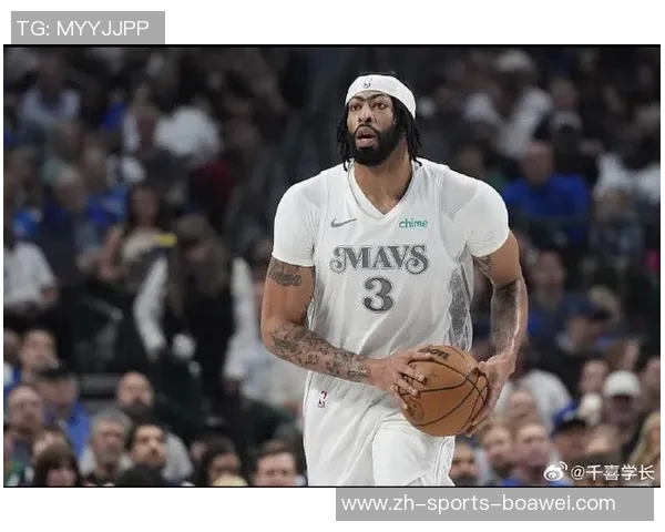 独行侠训练照曝光弗拉格与安东尼戴维斯展开激烈对抗 独行侠训练照曝光弗拉格与安东尼戴维斯展开激烈对抗