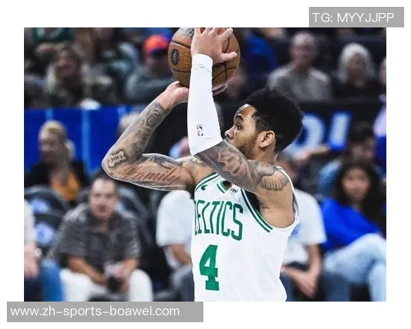 杰伦布朗单节狂砍14分难救主全场贡献24分6板5助显孤立无援