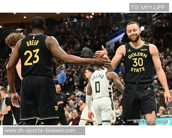 科尔感激库里和巴特勒的场边支持这对年轻球员成长至关重要